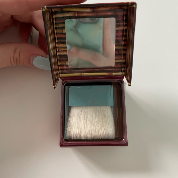 Benefit Hoola Bronzer - Picture 2 of 2